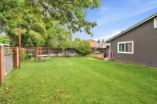 9101 Vernetta Way, Elk Grove, CA 95624 - Photo 31