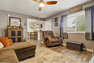 9101 Vernetta Way, Elk Grove, CA 95624 - Photo 5