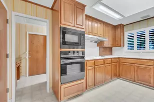 61 Saratoga Cir, Sacramento, CA 95864 - Photo 17