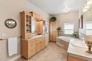 10740 Birch Ranch Dr, Sacramento, CA 95830 - Photo 33