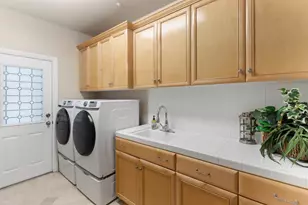 10740 Birch Ranch Dr, Sacramento, CA 95830 - Photo 47