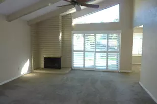2034 Venetian Dr, Stockton, CA 95207 - Photo 11