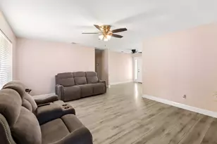 1574 5th Ave, Olivehurst, CA 95961 - Photo 5