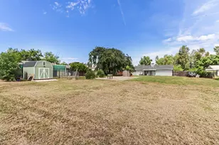 1574 5th Ave, Olivehurst, CA 95961 - Photo 33