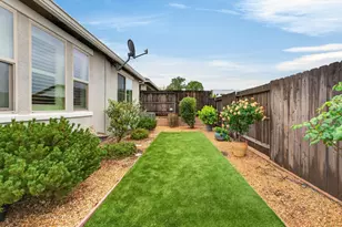 8552 Avelin Pl, El Dorado Hills, CA 95762 - Photo 13