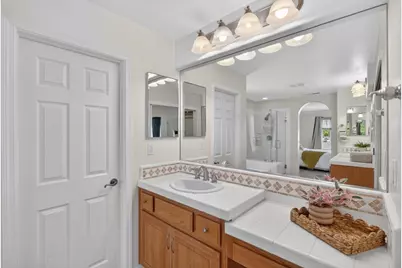 10250 Canadeo Circle, Elk Grove, CA 95757 - Photo 51