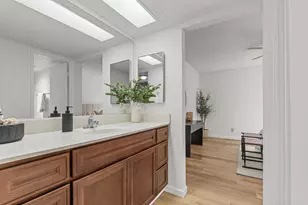 2402 Larkspur Ln, Sacramento, CA 95825 - Photo 19