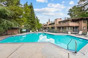 2402 Larkspur Ln, Sacramento, CA 95825 - Photo 33