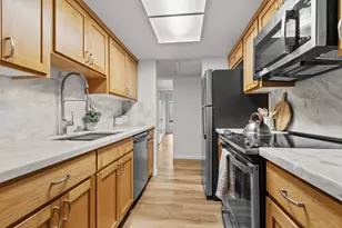 2402 Larkspur Ln, Sacramento, CA 95825 - Photo 9