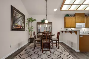 5740 Laguna Park Dr, Elk Grove, CA 95758 - Photo 5