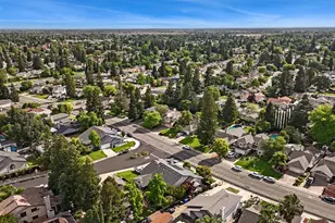 5740 Laguna Park Dr, Elk Grove, CA 95758 - Photo 29