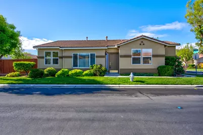 824 El Tesoro Lane, Los Banos, CA 93635 - Photo 1