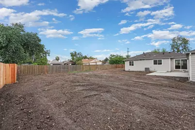 447 N Shasta Avenue, Stockton, CA 95205 - Photo 31