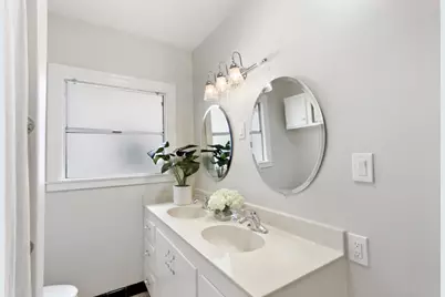 2728 Harkness Street, Sacramento, CA 95818 - Photo 25