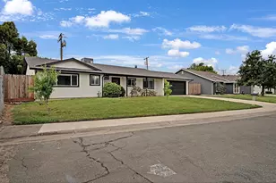 6710 Manassero Way, Sacramento, CA 95820 - Photo 3