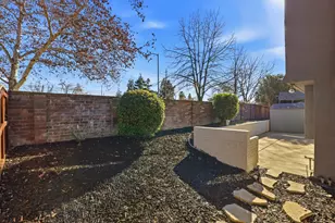 7300 Saltgrass Way, Elk Grove, CA 95758 - Photo 39