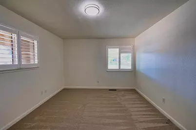 2613 S Surrey Avenue, Modesto, CA 95355 - Photo 37