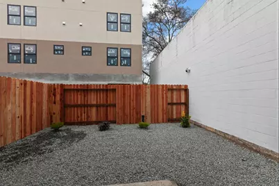 2821 Democracy Alley, Sacramento, CA 95816 - Photo 31
