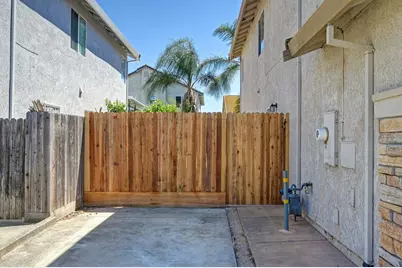 7828 Calzada Way, Elk Grove, CA 95758 - Photo 5