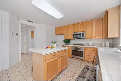 7828 Calzada Way, Elk Grove, CA 95758 - Photo 25