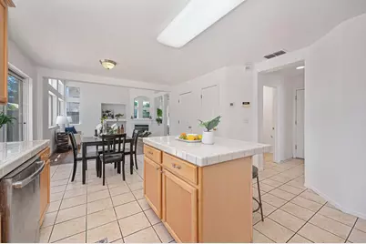 7828 Calzada Way, Elk Grove, CA 95758 - Photo 31