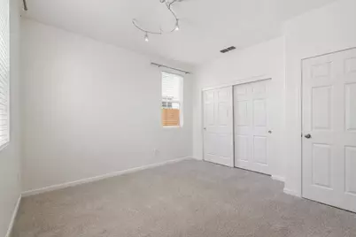 10311 Pedra Do Sol Way, Elk Grove, CA 95757 - Photo 7