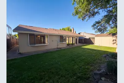 9648 Elmira Circle, Sacramento, CA 95827 - Photo 23