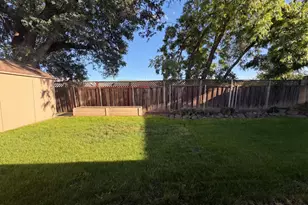 9648 Elmira Cir, Sacramento, CA 95827 - Photo 21