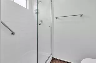 19 Meadowbreeze Ct, Sacramento, CA 95823 - Photo 17