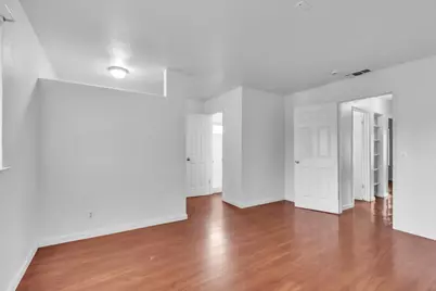 19 Meadow Breeze Court, Sacramento, CA 95823 - Photo 15