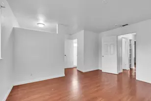 19 Meadowbreeze Ct, Sacramento, CA 95823 - Photo 15