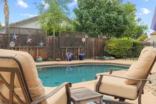 8904 Royal Gate Way, Elk Grove, CA 95624 - Photo 3