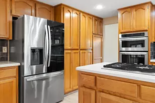 8904 Royal Gate Way, Elk Grove, CA 95624 - Photo 29