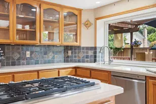 8904 Royal Gate Way, Elk Grove, CA 95624 - Photo 27