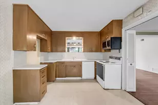 1149 W Benjamin Holt Dr, Stockton, CA 95207 - Photo 9