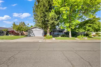 1945 Annhurst Avenue, Turlock, CA 95382 - Photo 33
