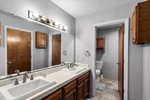 2136 Candy Cane Walk, Manteca, CA 95336 - Photo 33