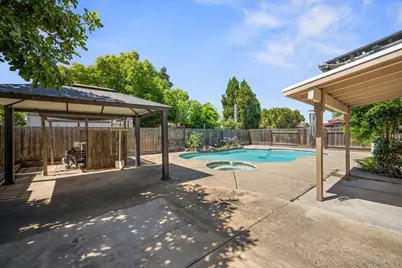 260 Patricia Place, Lathrop, CA 95330 - Photo 33