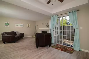 4055 Alex Ln, Carmichael, CA 95608 - Photo 5