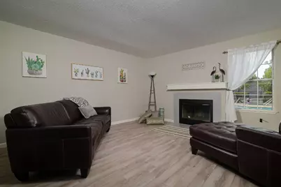 4055 Alex Lane, Carmichael, CA 95608 - Photo 7