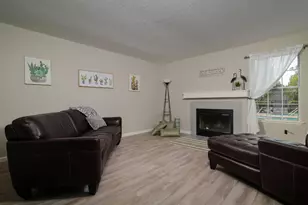 4055 Alex Ln, Carmichael, CA 95608 - Photo 7