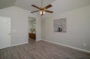 4055 Alex Ln, Carmichael, CA 95608 - Photo 17