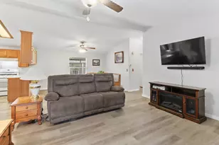 Cantabrook St, Sacramento, CA 95828 - Photo 7