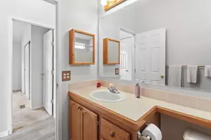 Cantabrook St, Sacramento, CA 95828 - Photo 29