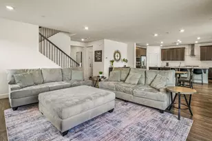 9882 Summerton Way, Elk Grove, CA 95624 - Photo 11