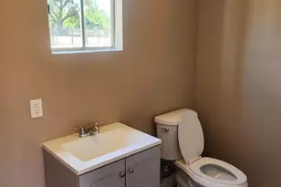 1506 S Mariposa Rd, Stockton, CA 95205 - Photo 41