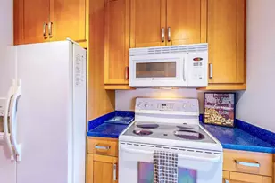 4 Commodore Dr, Emeryville, CA 94608 - Photo 17