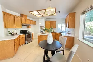 5931 Sternsburg Way, Sacramento, CA 95823 - Photo 9