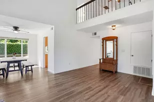 8932 Shady Vista Ct, Elk Grove, CA 95624 - Photo 5