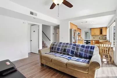 8932 Shady Vista Court, Elk Grove, CA 95624 - Photo 9